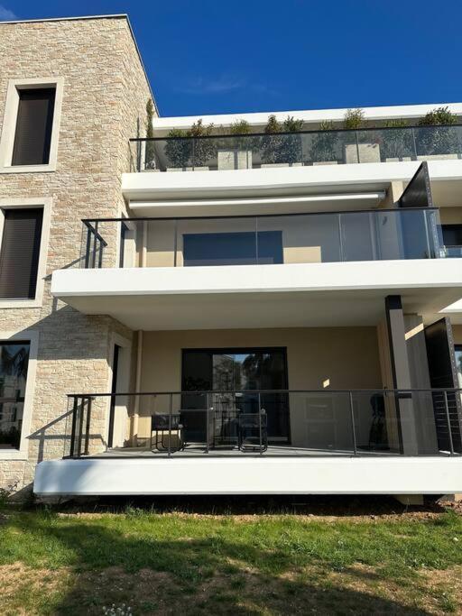 Superbe Appartement Neuf Aucalme 滨海圣芒德里耶 外观 照片